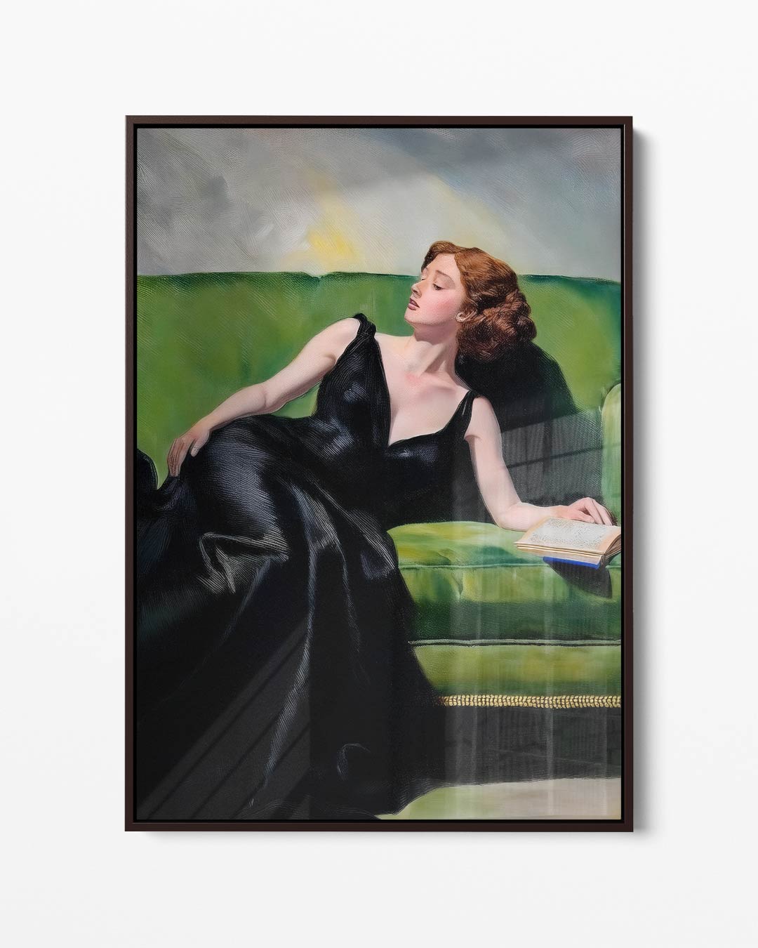 Vrouw Op Groene Bank – portret kunstwerk als wanddecoratie