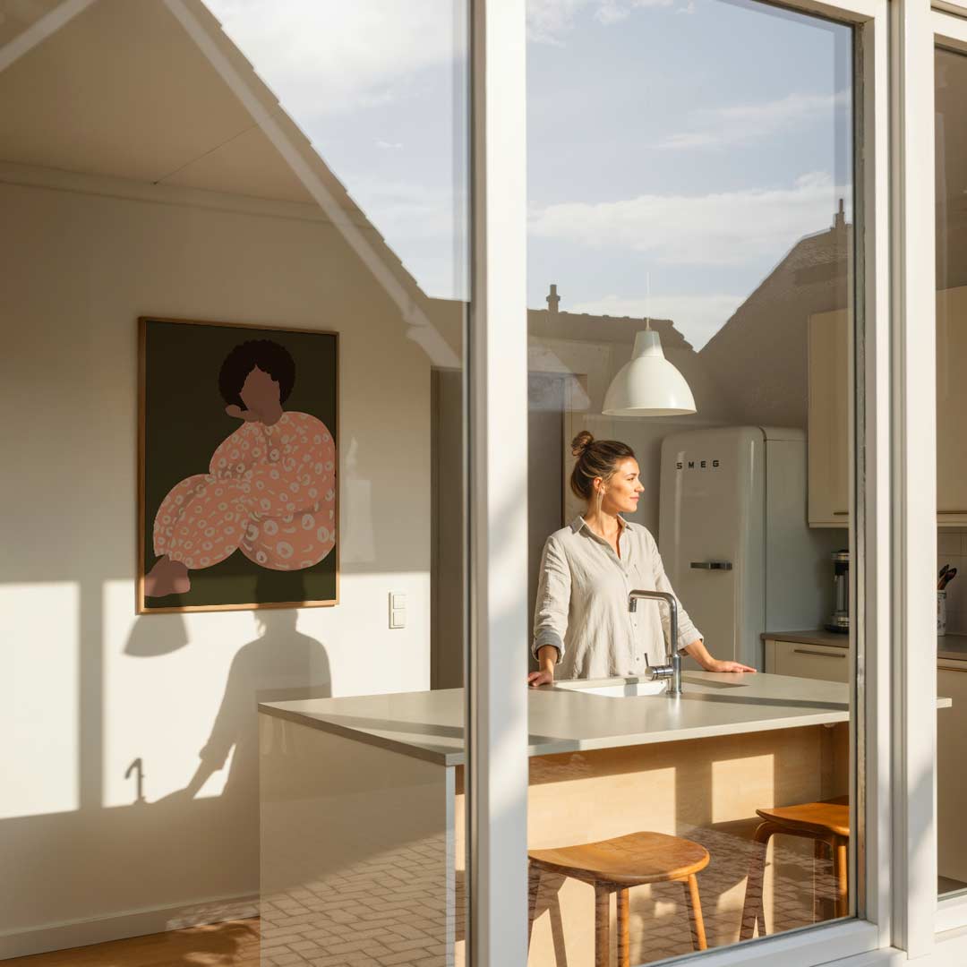 Stijlvolle Abstracte Vrouwenfiguur – vrouwelijke portretposter in staand formaat
