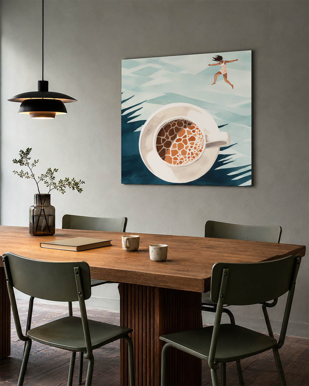 Droomachtige sprong kunstwerk – tweede productweergave – dit kunstwerk toont een vrouw die boven een kop koffie zweeft, met