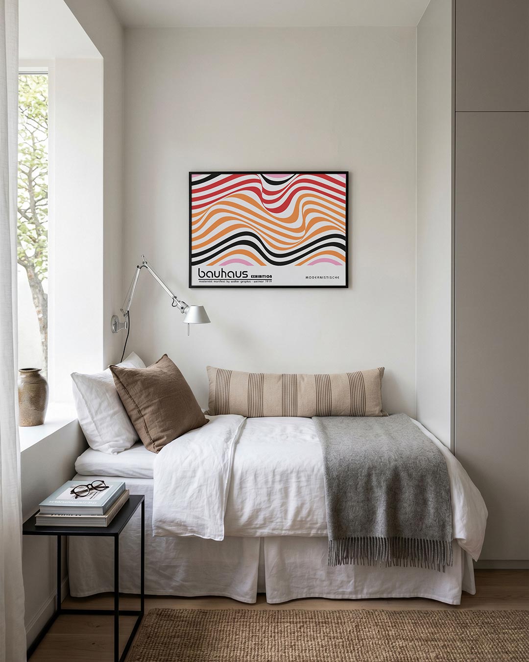 Golvend lijnenspel – moderne Bauhaus wandkunst als poster