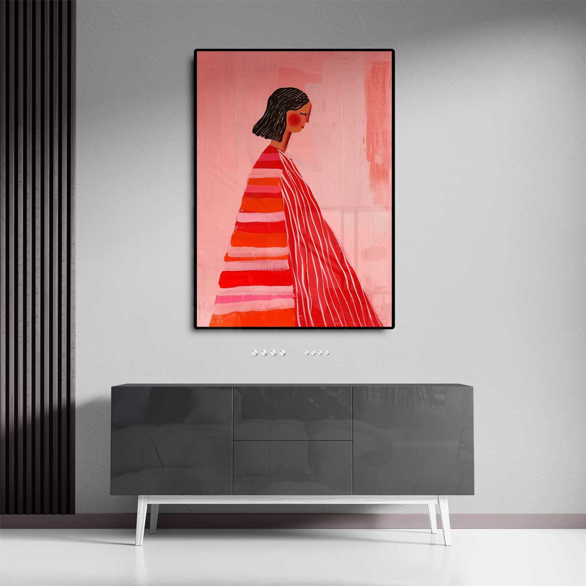 Vrouw in Roze en Rood – staande wandkunst voor woonkamer of interieur