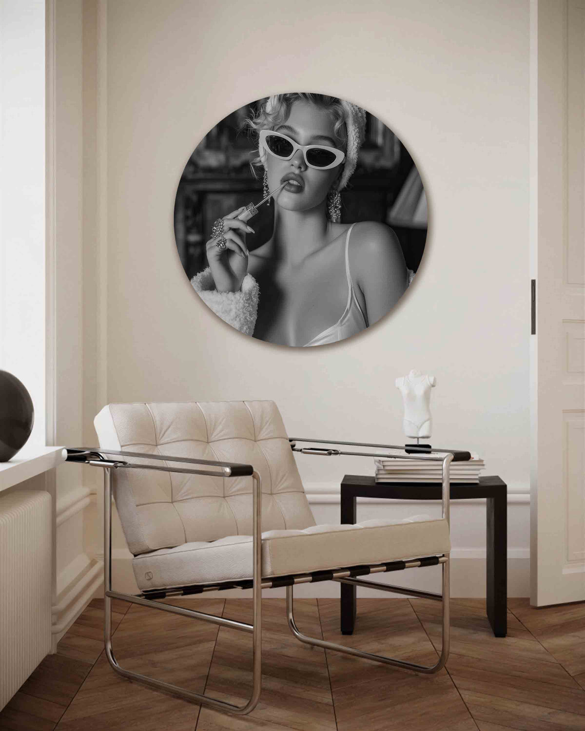 Vrouw met zonnebril – Pop Art muurcirkel als ronde wanddecoratie