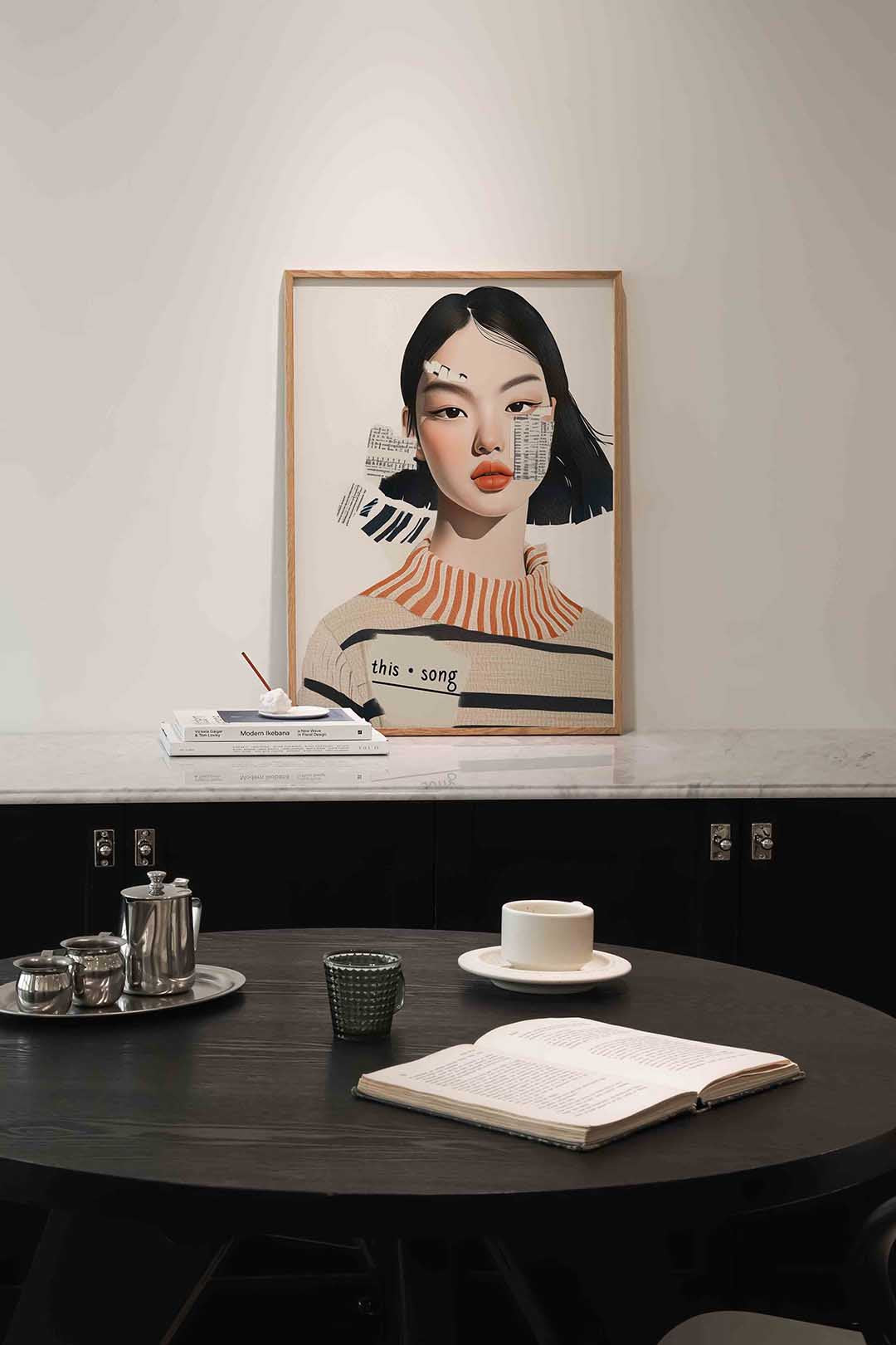 Vrouw met tekst en muziek – moderne poster in staand formaat