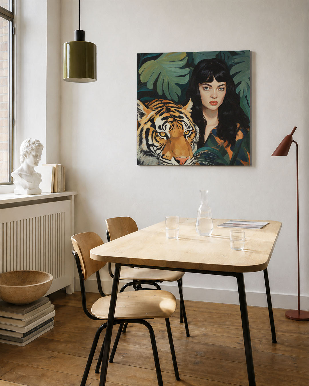 Dier en mens harmonie kunstwerk – vierkante wanddecoratie – dit kunstwerk toont een vrouw naast een tijger, omgeven door