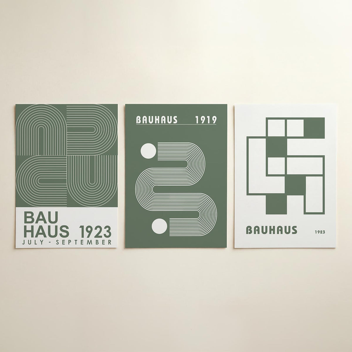 Lijnen en bochten driedelige posterset in interieur