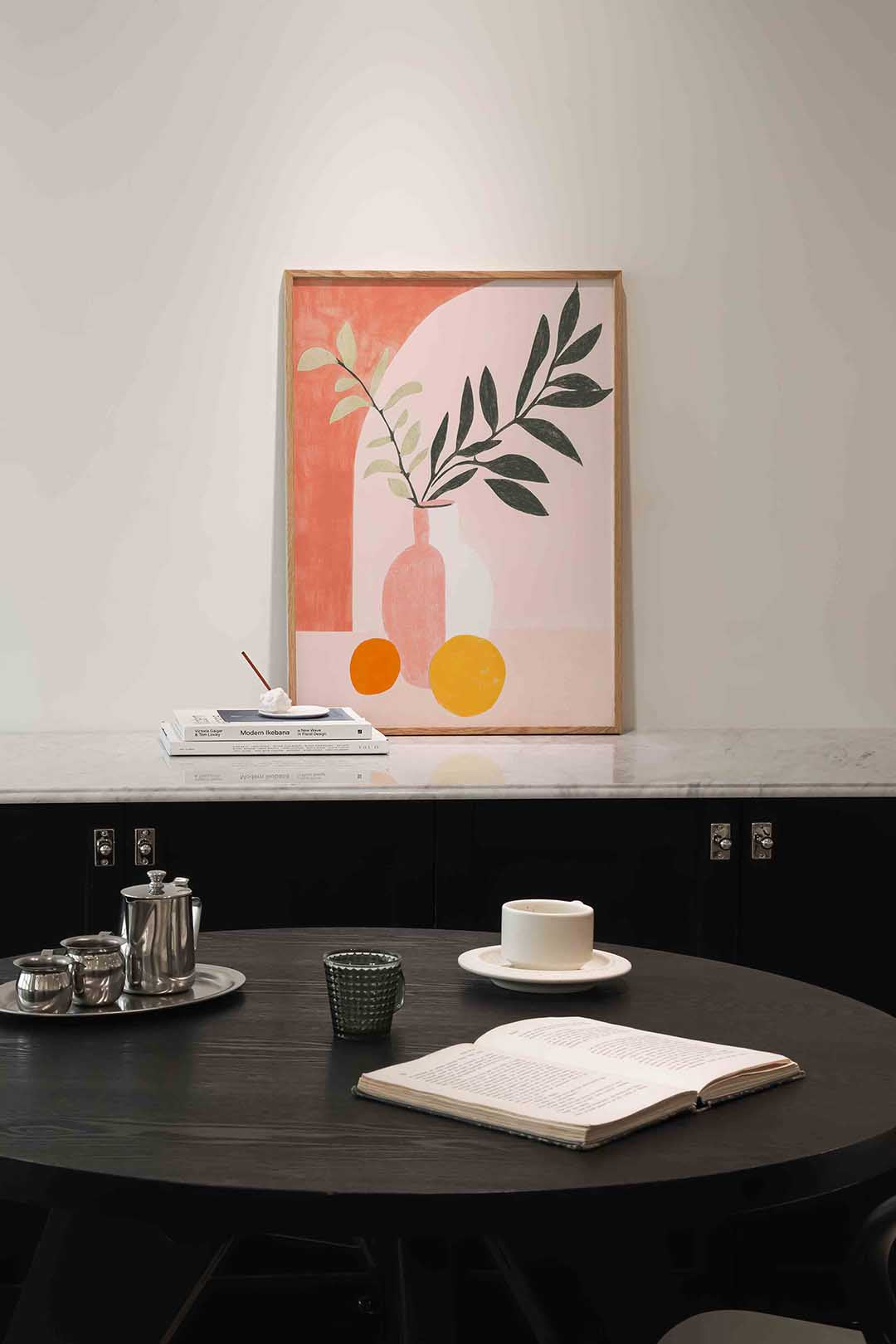 Vaas met takken – moderne poster in staand formaat
