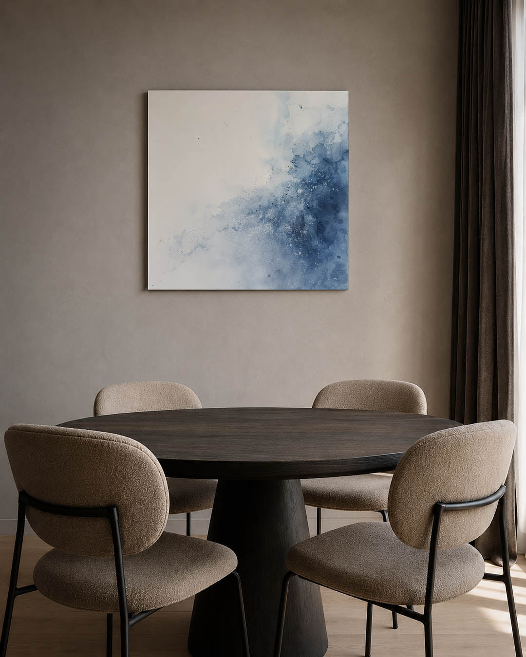 Vloeiende blauwe beweging kunstwerk – tweede productweergave – dit werk toont een vloeiende beweging van blauwe tinten die