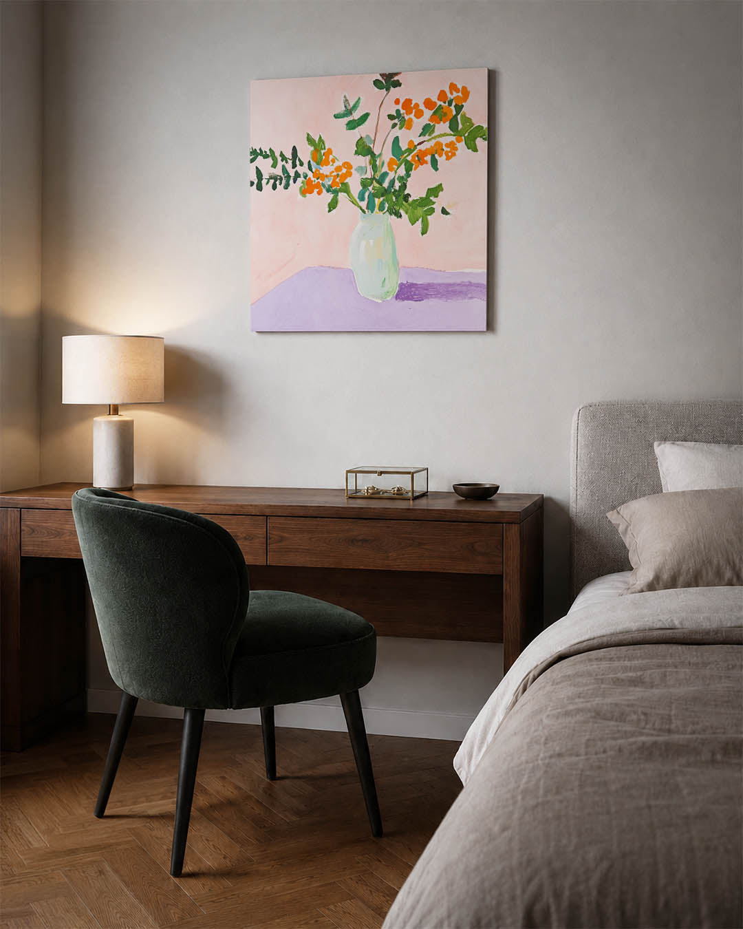 Vrolijke bloemenvaas kunstwerk – materiaalweergave – dit werk toont een vaas met levendige oranje bloemen en groene bladeren