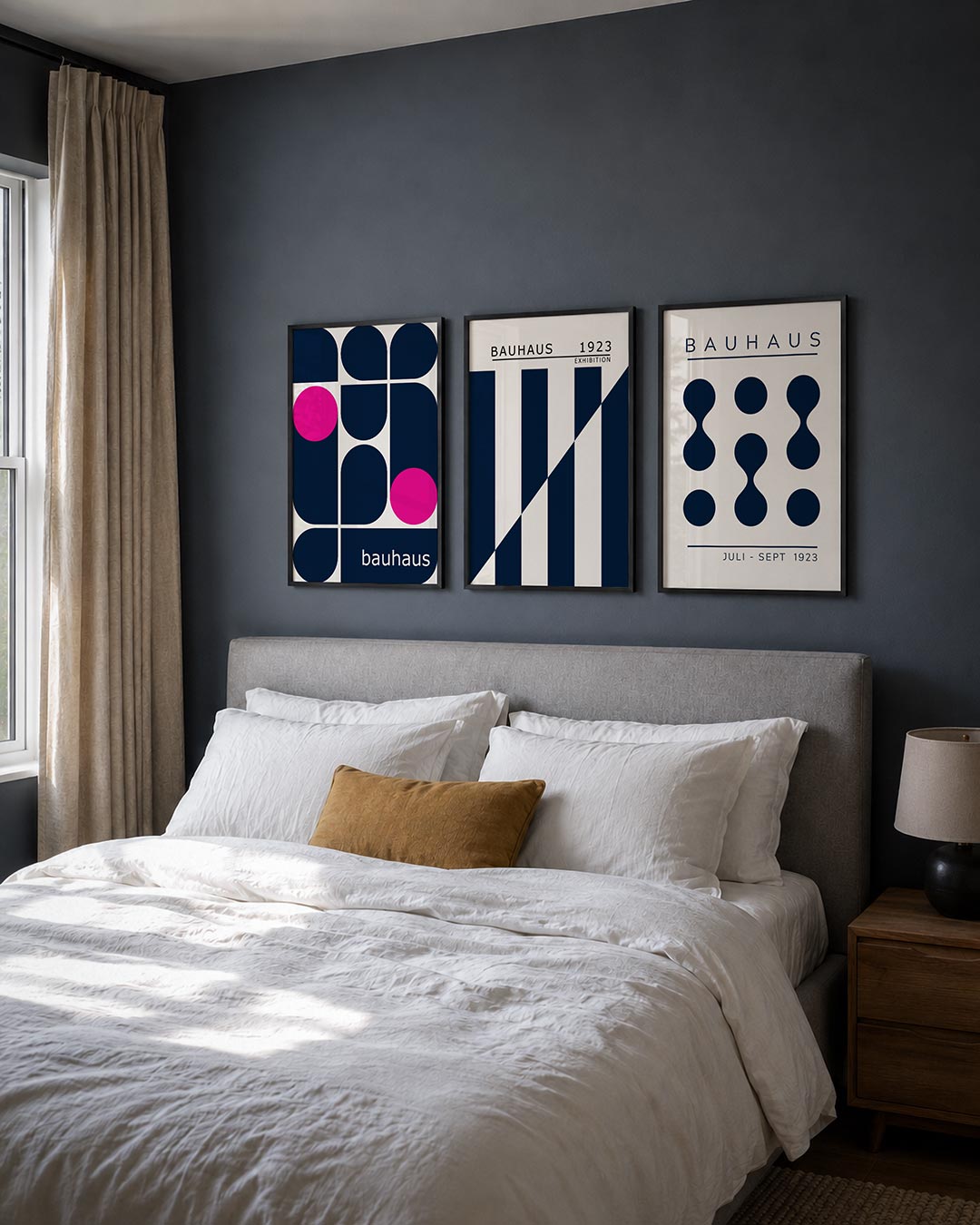 Vorm en kleur posterset – derde productweergave – deze posterset in drie delen toont een speelse combinatie van donkerblauwe