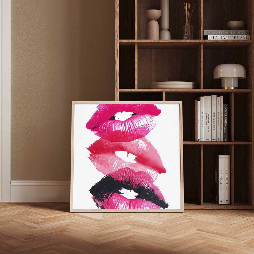 Lippenafdrukken – kleurrijke Pop Art poster in vierkant formaat