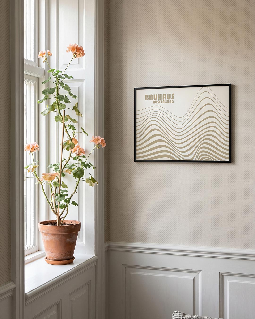 Golvend lijnenspel – liggende Bauhaus poster voor aan de muur