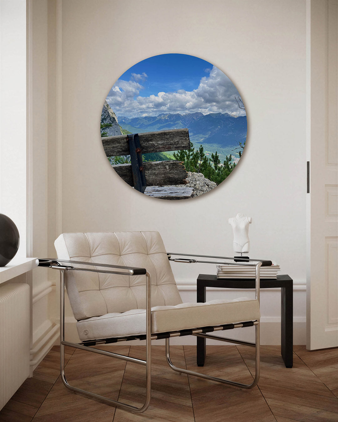 Berglandschap met bank – fotografie muurcirkel als ronde wanddecoratie
