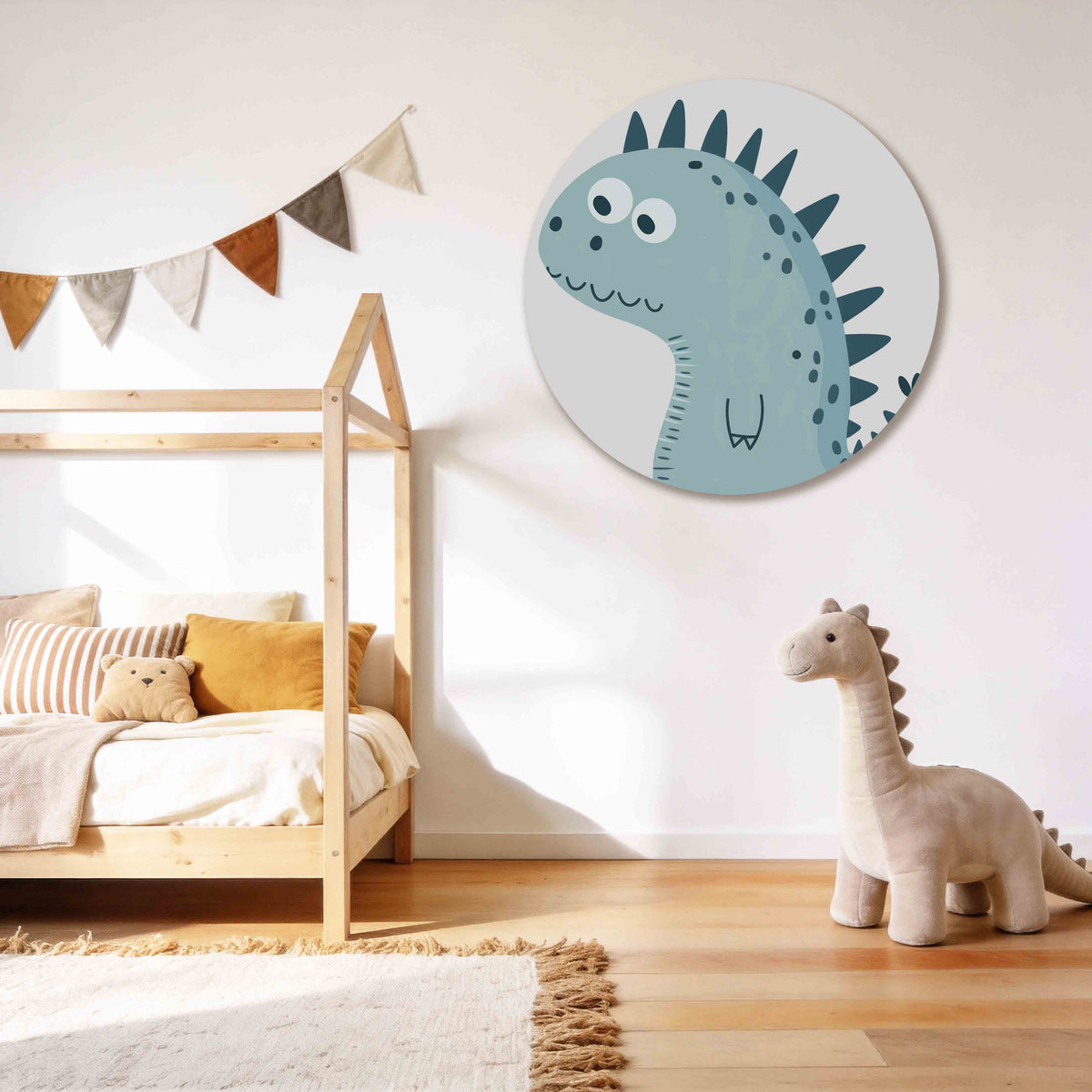 Blauwe dinosaurus Muurcirkel – tweede productweergave – Een blauwe dinosaurus met donkere stekels en stippen op een lichte