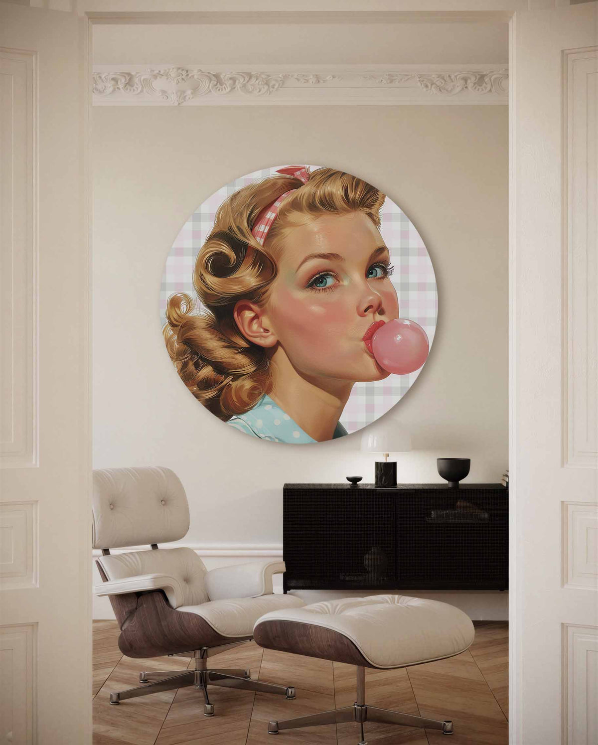 Portret met kauwgombel – kleurrijke Pop Art muurcirkel voor aan de muur
