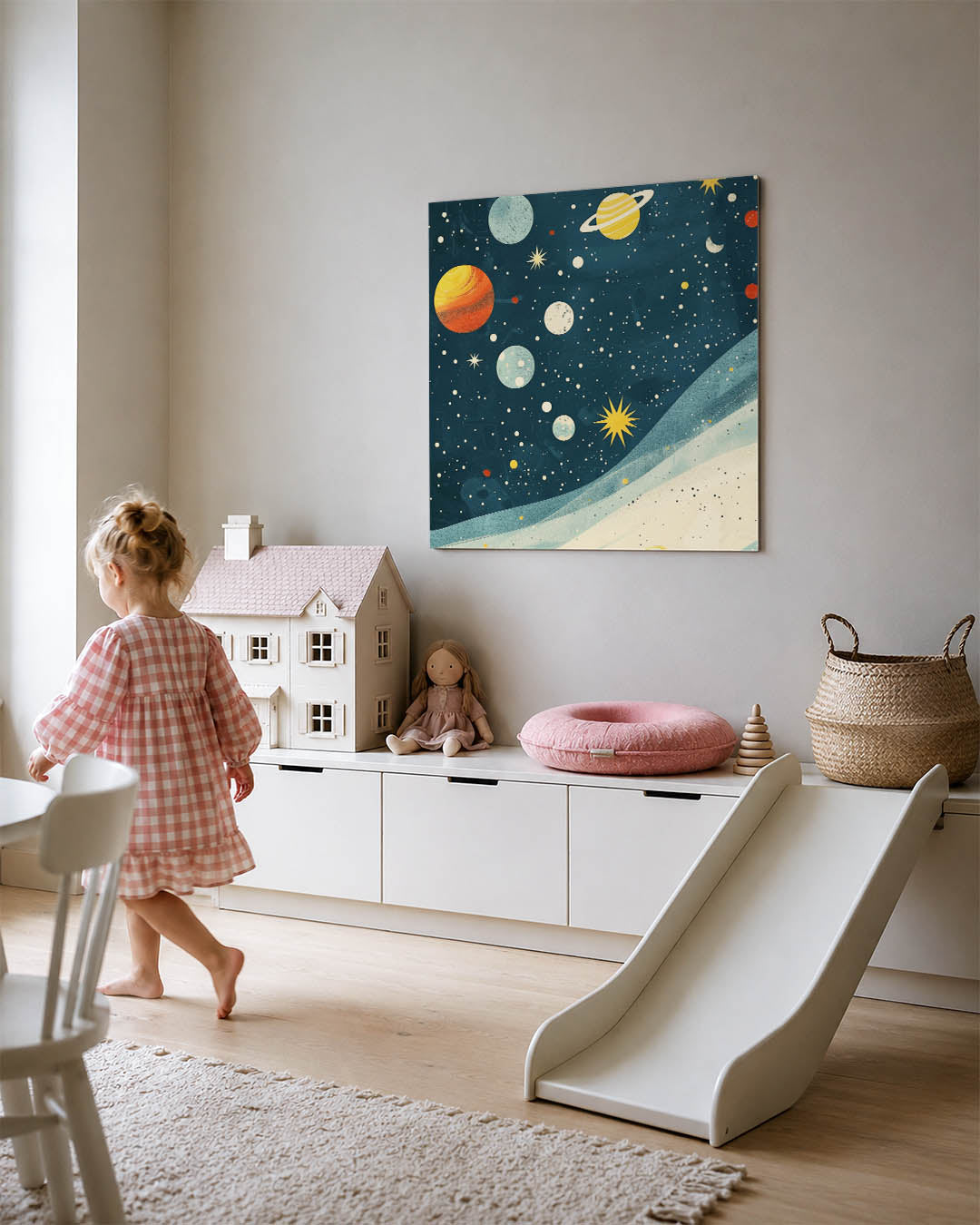 Kosmische vormen kunstwerk – tweede productweergave – dit kunstwerk toont een levendig universum met planeten en sterren
