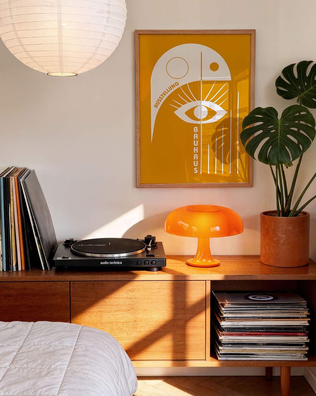 Oog en lijnen – geometrische Bauhaus poster in staand formaat