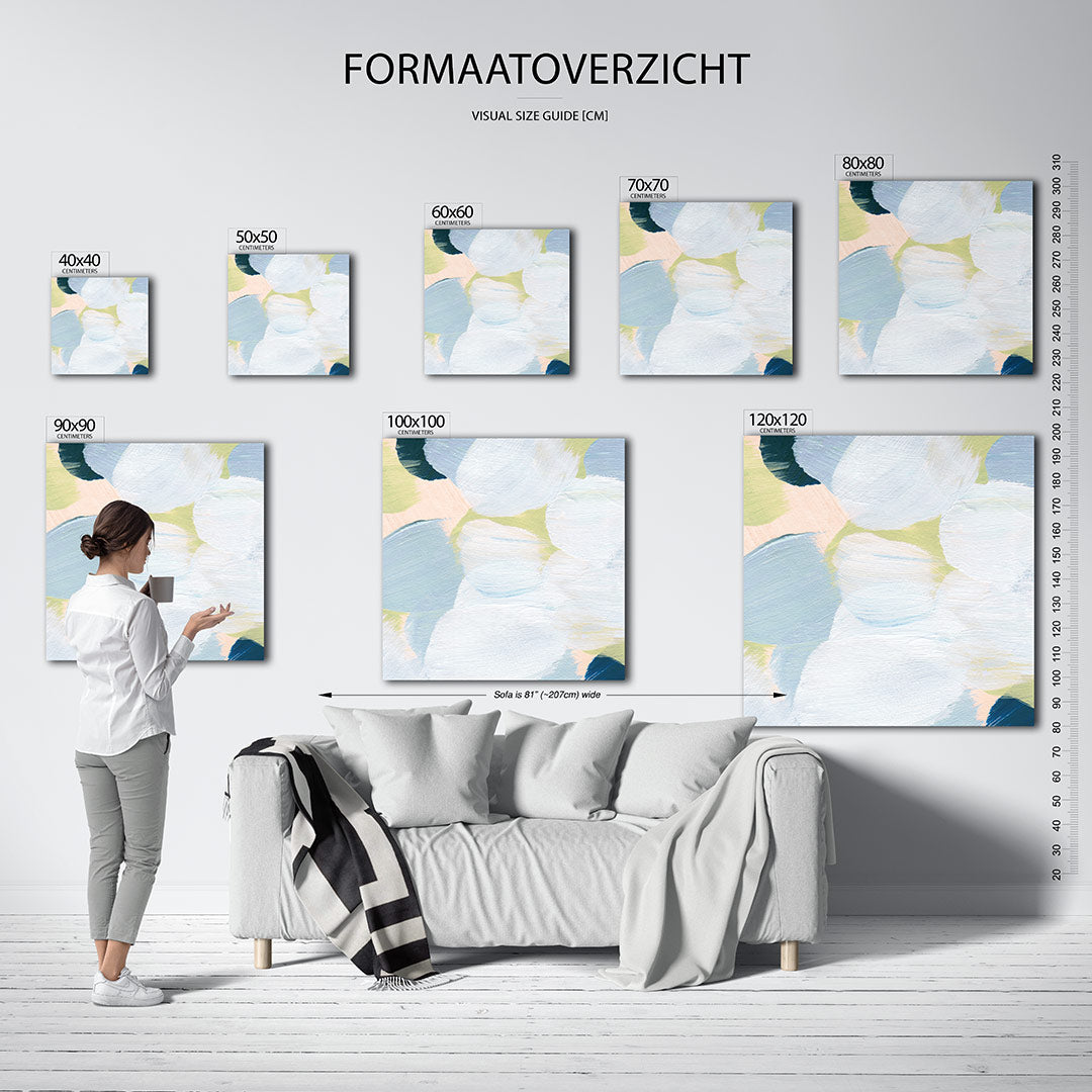 Kleurrijke vormen kunstwerk – dit werk toont een dynamisch spel van zachte penseelstreken in blauw, wit en beige. De