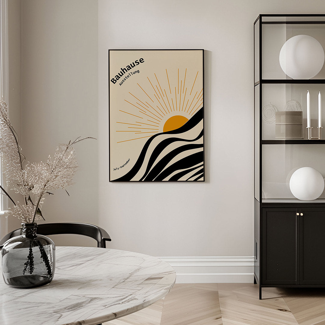 Zon en lijnen – geometrische Bauhaus poster in staand formaat