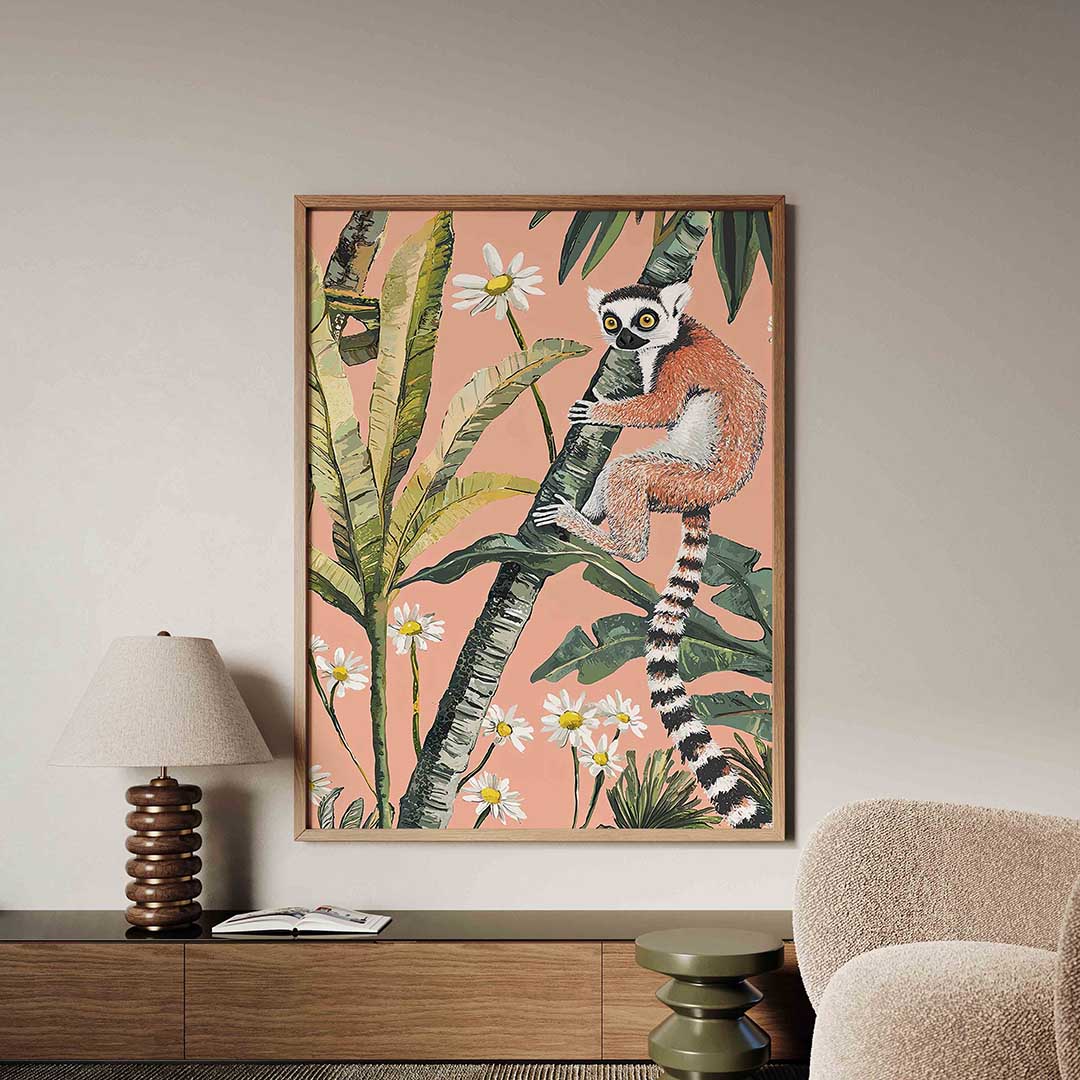 Lemur op palm – tropische jungle poster in staand formaat