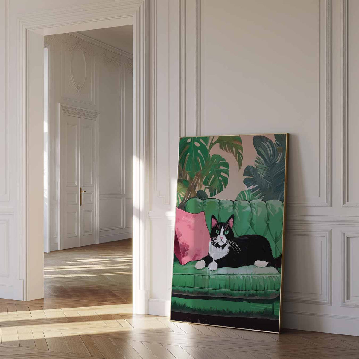 Kat op de Bank – dierenposter als moderne staande wanddecoratie