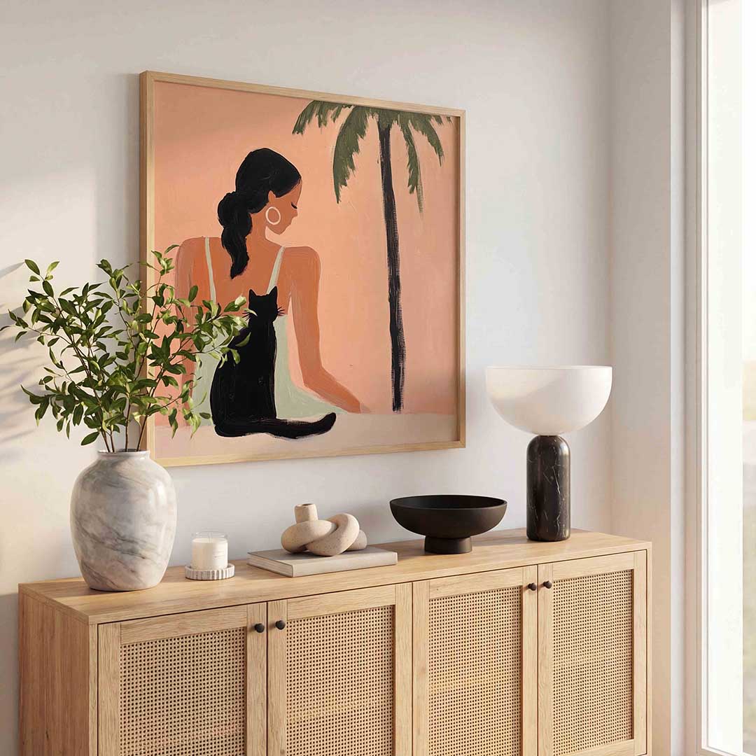 Vrouw met kat en palm – tropische poster in vierkant formaat