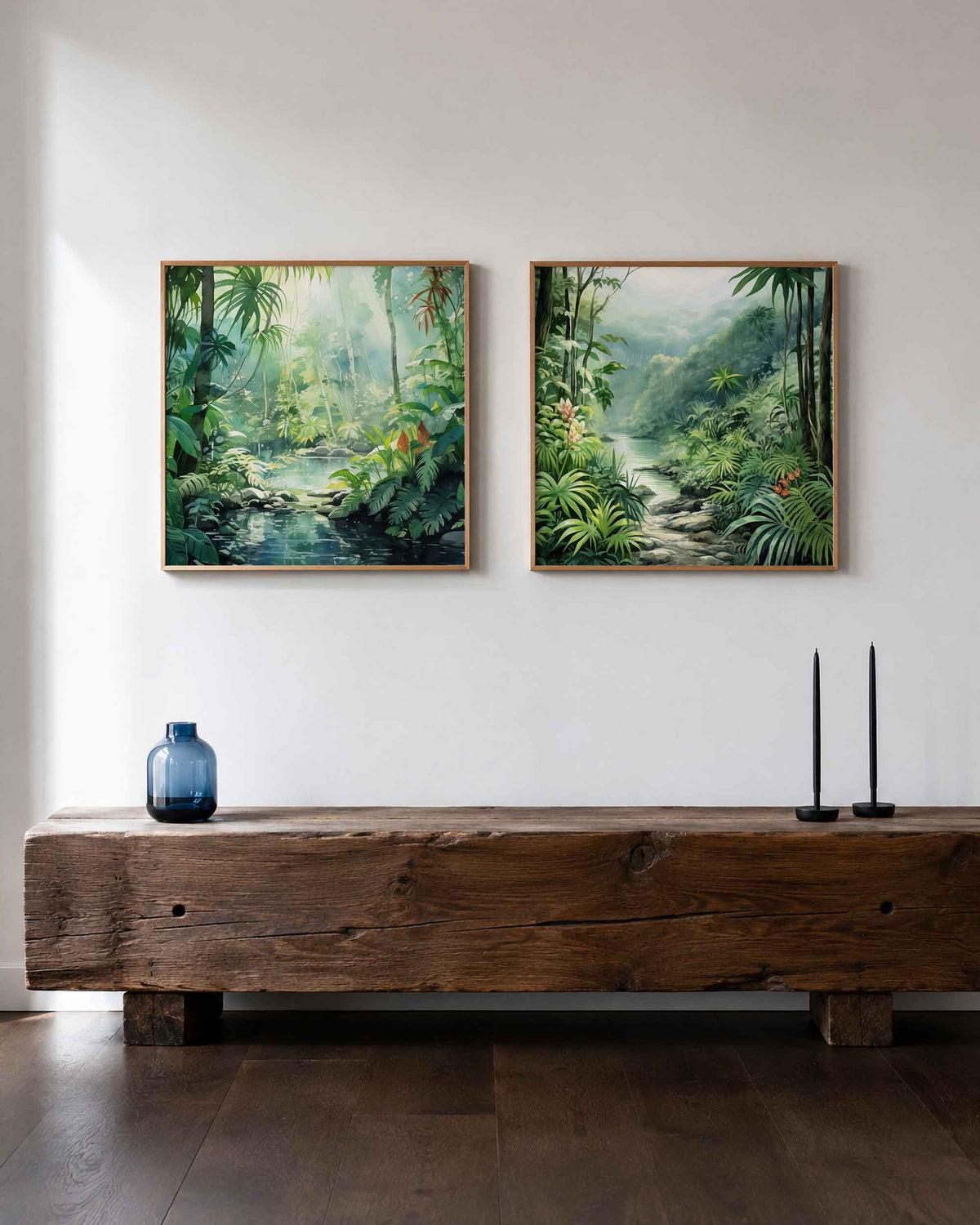 Interieurpresentatie van een tweedelige vierkante posterset met tropische jungle rivier