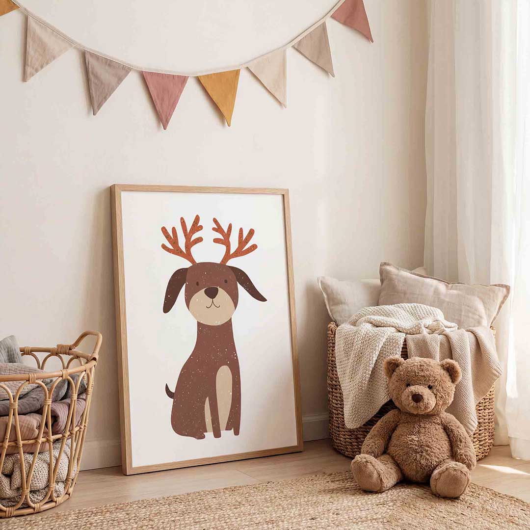 Hond met gewei – speelse wandkunst als portret kinderposter