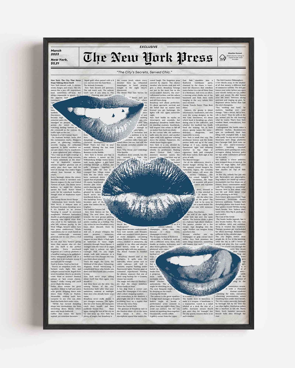 Blauwe lippen op krantenachtergrond – Pop Art portret poster als wanddecoratie