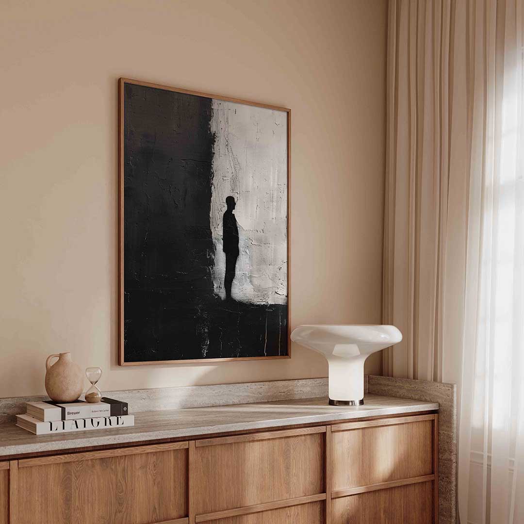 Silhouet tegen tweekleurige achtergrond – abstracte poster in staand formaat