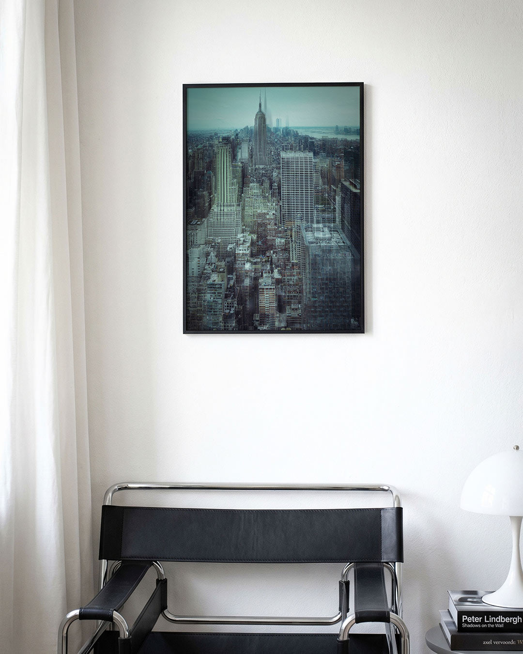 Stedelijke droom poster – derde productweergave – deze poster toont een complexe stedelijke skyline met een gelaagd effect.