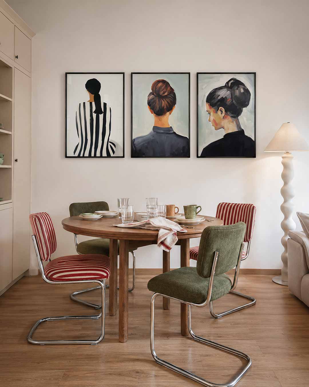 Gestreepte harmonie driedelige posterset – een silhouet met een gestreept patroon in zwart en wit