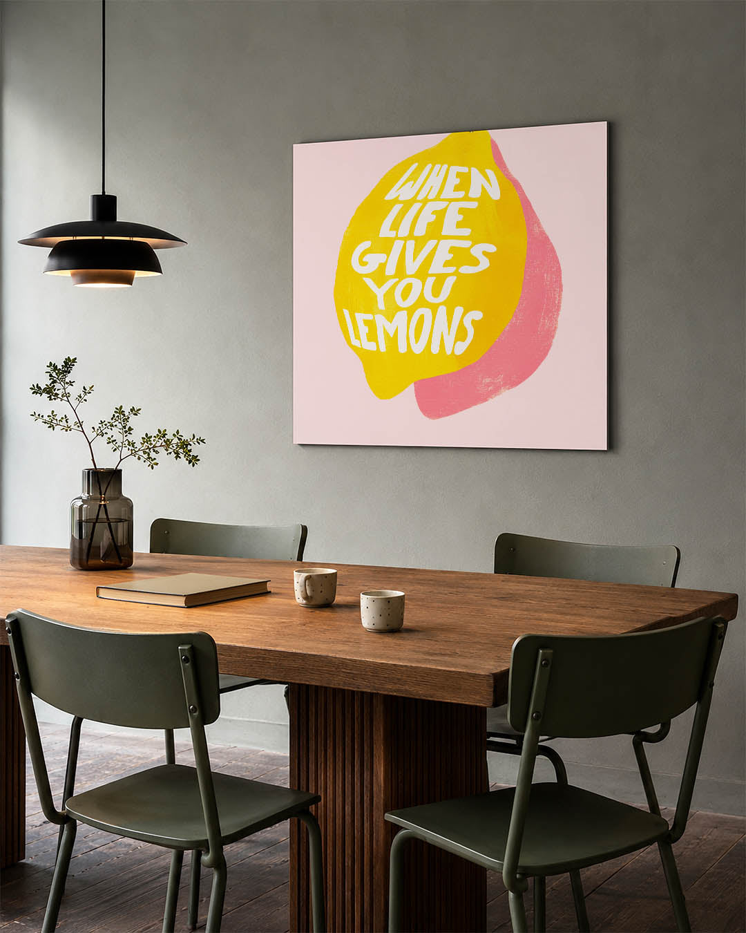 Citrus inspiratie kunstwerk – tweede productweergave – dit kunstwerk toont een speelse compositie van een gele citroen met