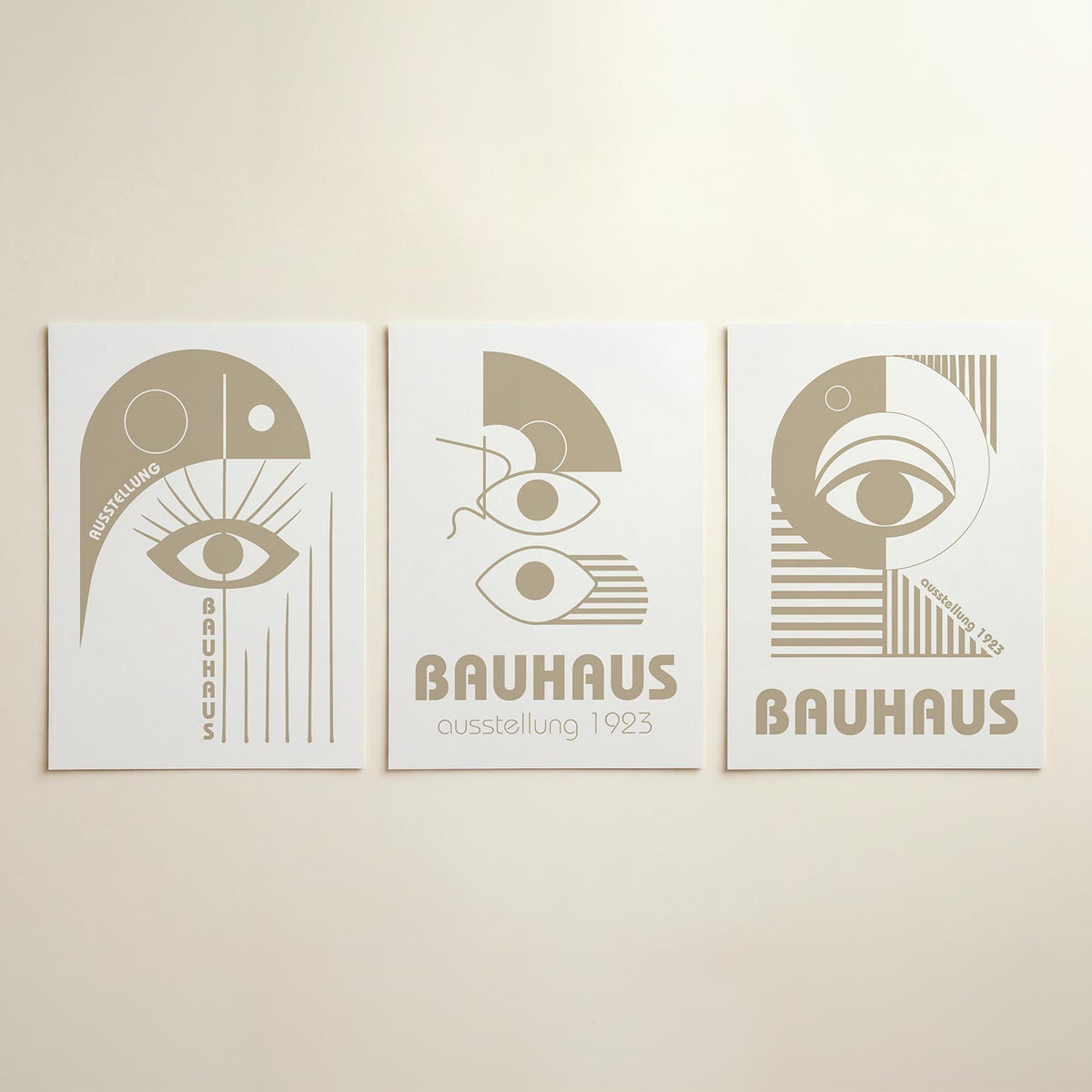 Oog en lijnen posterset – detailweergave – deze posterset in drie delen toont een groot oog centraal, omringd door strakke