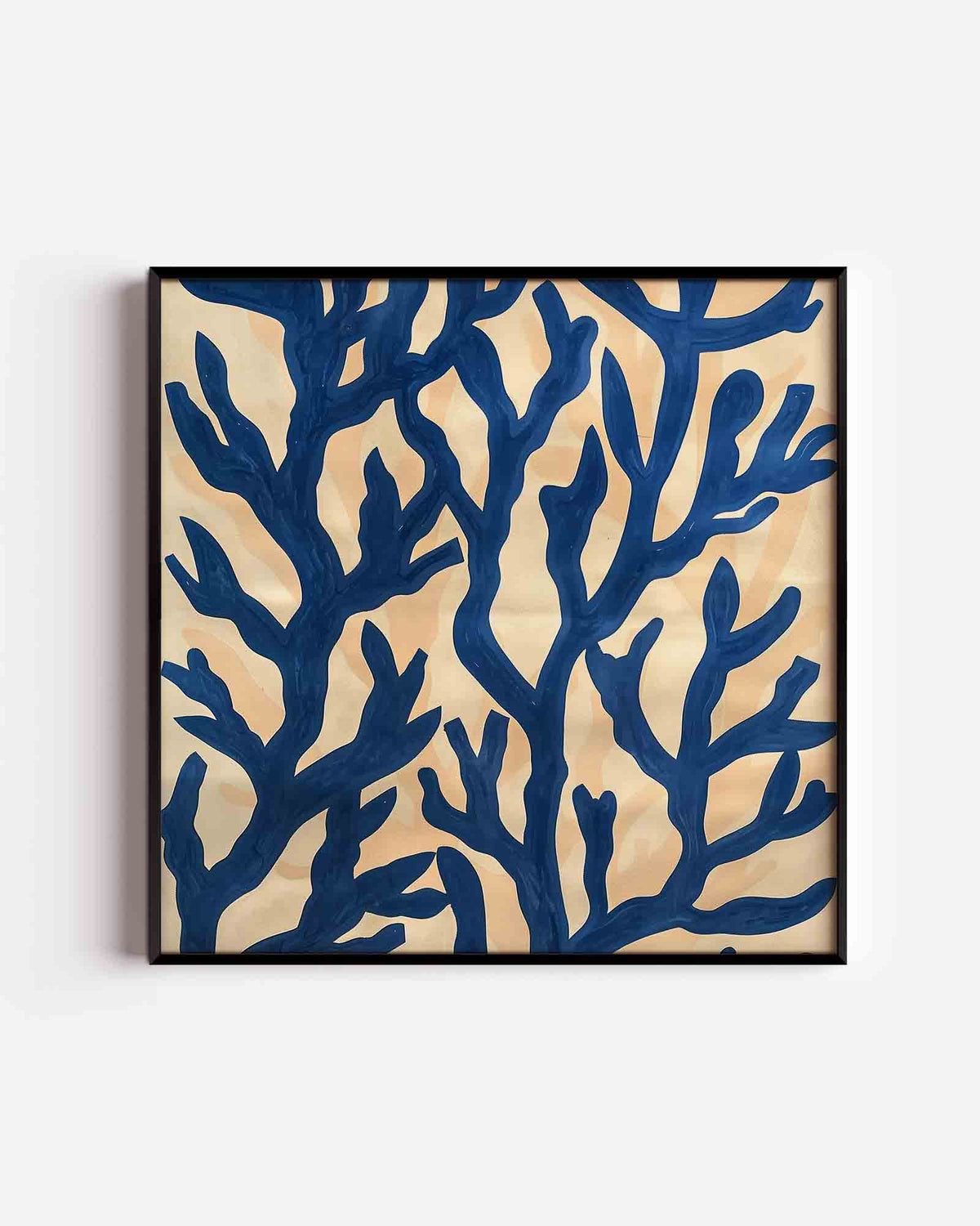 Blauwe takken op beige – design vierkante poster als wanddecoratie