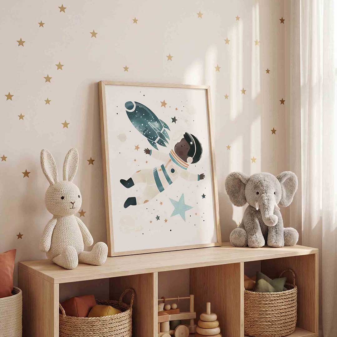 Astronaut en raket – staande kinderkamer wanddecoratie van WallArtistic