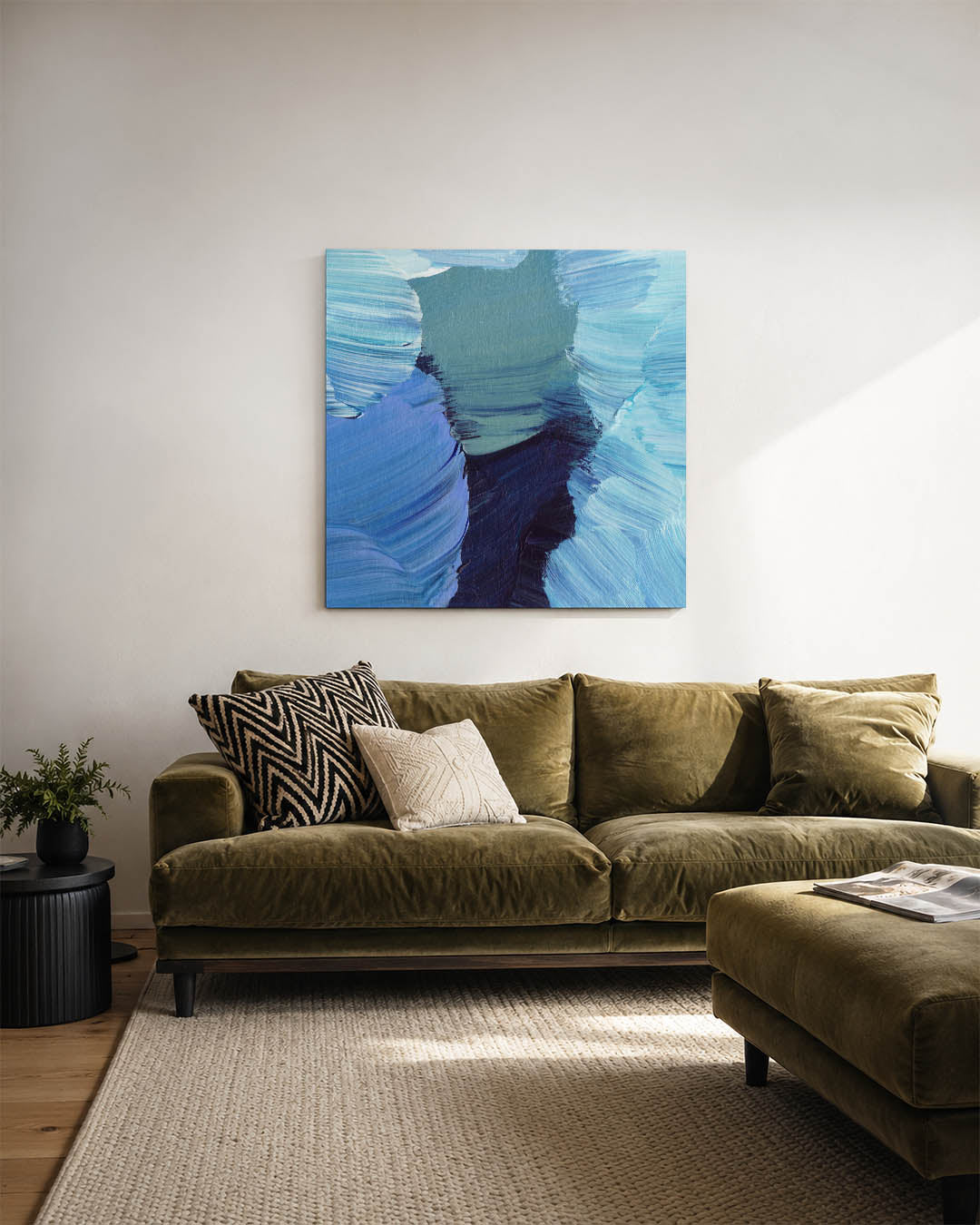 Dynamische blauwtinten kunstwerk – sfeerbeeld – dit kunstwerk toont een levendige compositie van blauwe en groene tinten met