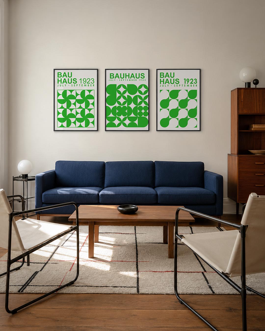 Groene vormenritme posterset – derde productweergave – deze posterset in drie delen toont een levendig spel van groene en