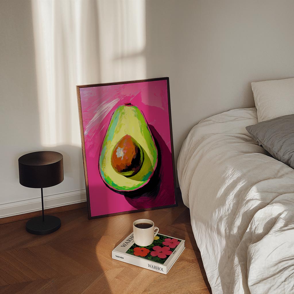 Avocado-kunst op Roze Achtergrond – staande Popart wanddecoratie van WallArtistic