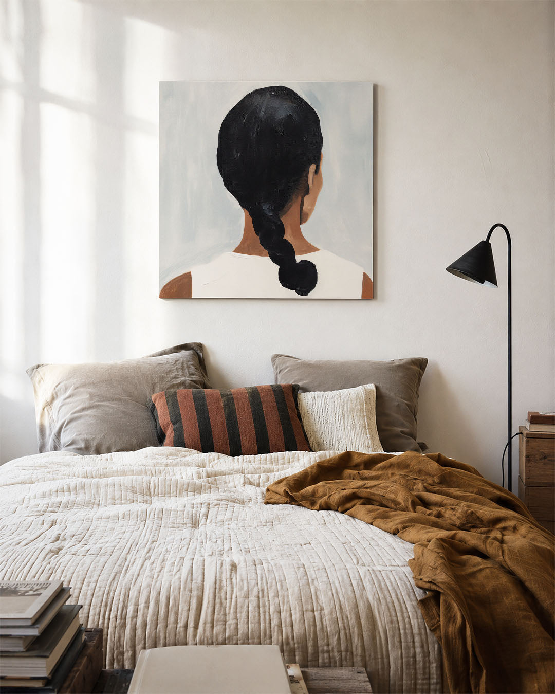 Vrouwelijke silhouet achteraanzicht kunstwerk – detailweergave – dit werk toont een vrouw van achteren met een vlecht, tegen