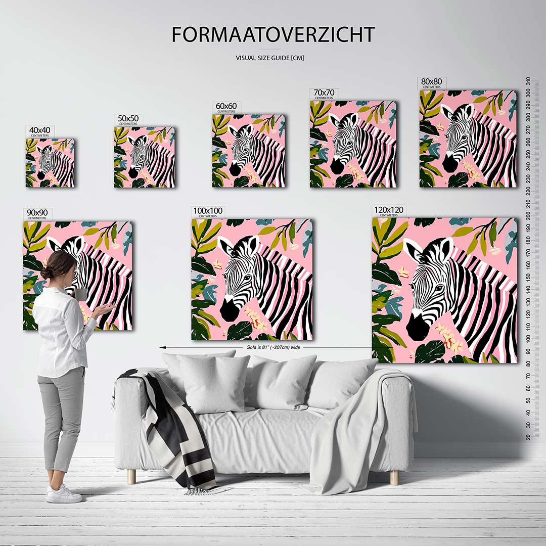Zebra en bladeren kunstwerk – dit werk toont een zebra omringd door groene bladeren op een roze achtergrond. De zwart-witte