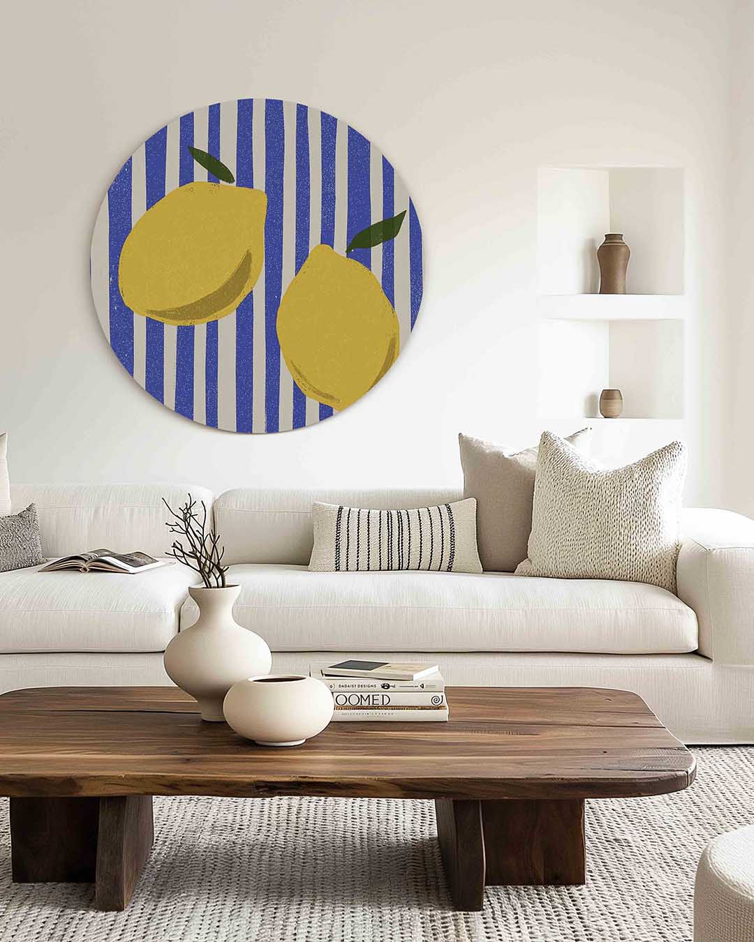 Citroenen op gestreepte achtergrond – muurcirkel met kleur en vormen voor aan de muur