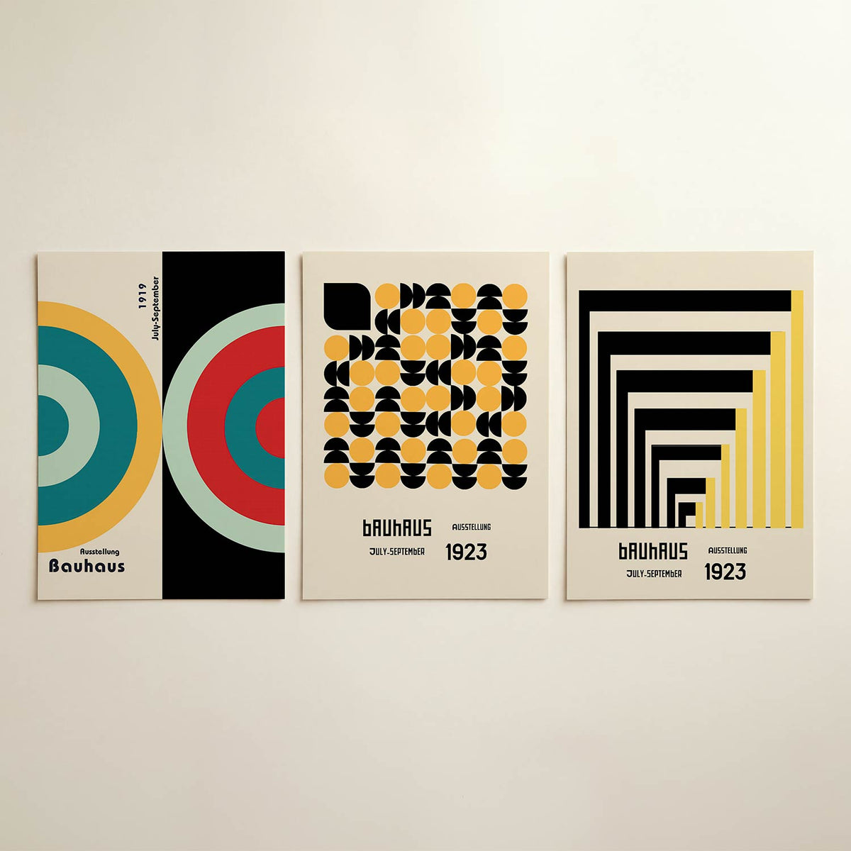 Cirkelharmonie posterset – detailweergave – deze posterset in drie delen toont een dynamisch lijnenspel van cirkels in blauw