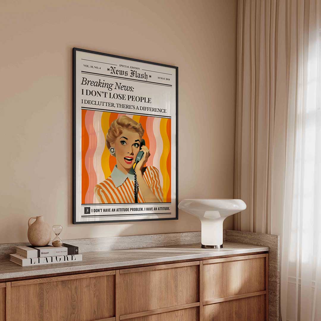 Vrouw met telefoon – kleurrijke Pop Art poster in staand formaat