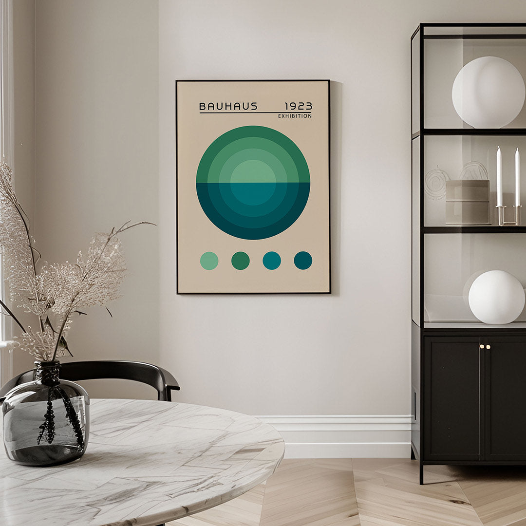Cirkelvormen en lijnen – geometrische Bauhaus poster in staand formaat