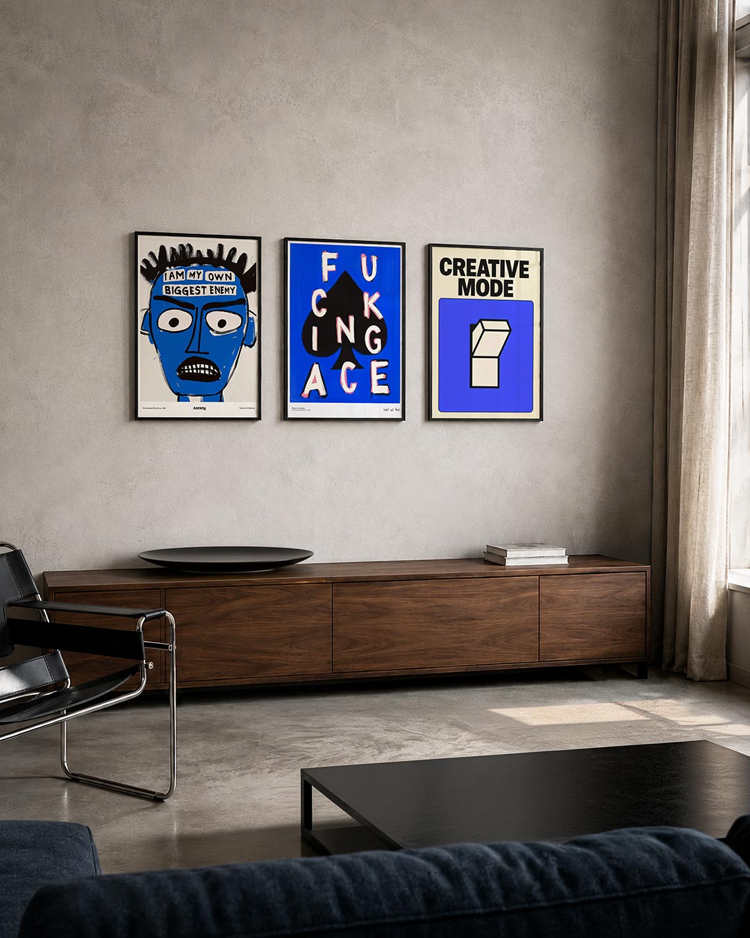 Kleurvlakken posterset – tweede productweergave – deze posterset toont een blauw gezicht met zwarte lijnen en