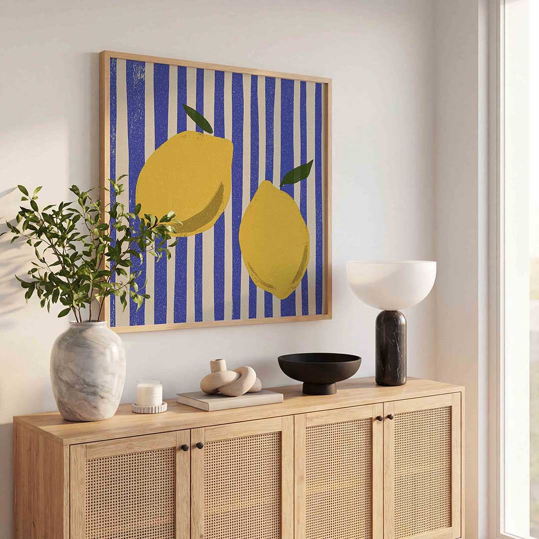 Citroenen op gestreepte achtergrond – kleurrijke poster in vierkant formaat