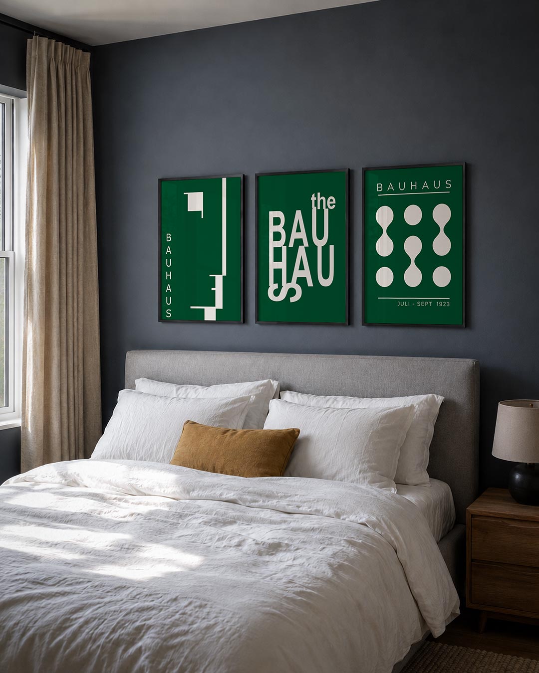 Abstract posterset – derde productweergave – een abstracte posterset met donkere tinten en een rustige visuele opbouw.
