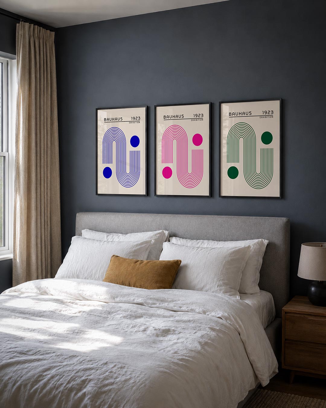 Lijnen en cirkels posterset – derde productweergave – deze posterset in drie delen toont een vloeiend lijnenspel met blauwe