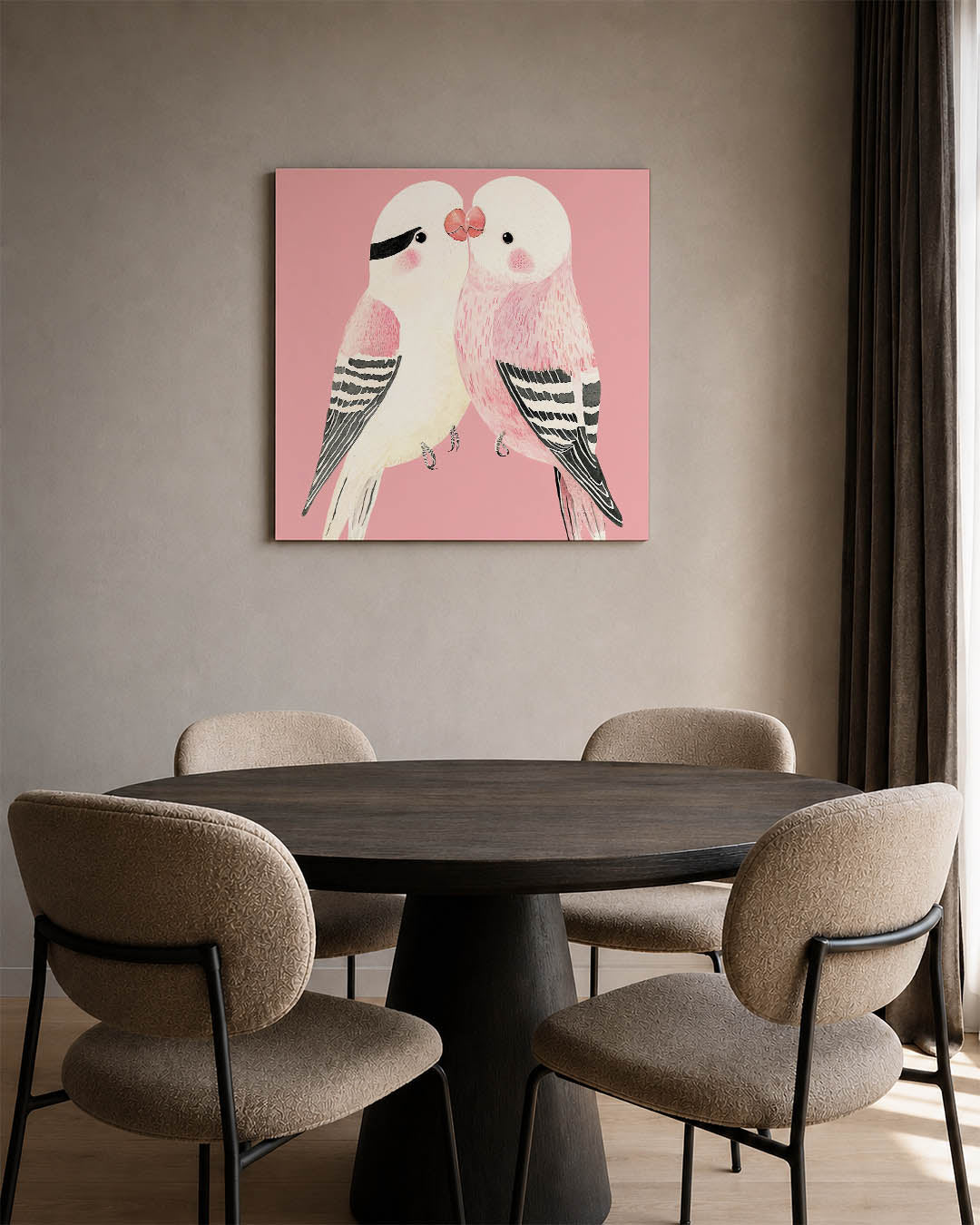 Liefdevolle vogels kunstwerk – derde productweergave – twee vogels tegen een roze achtergrond, met zachte lijnen en subtiele