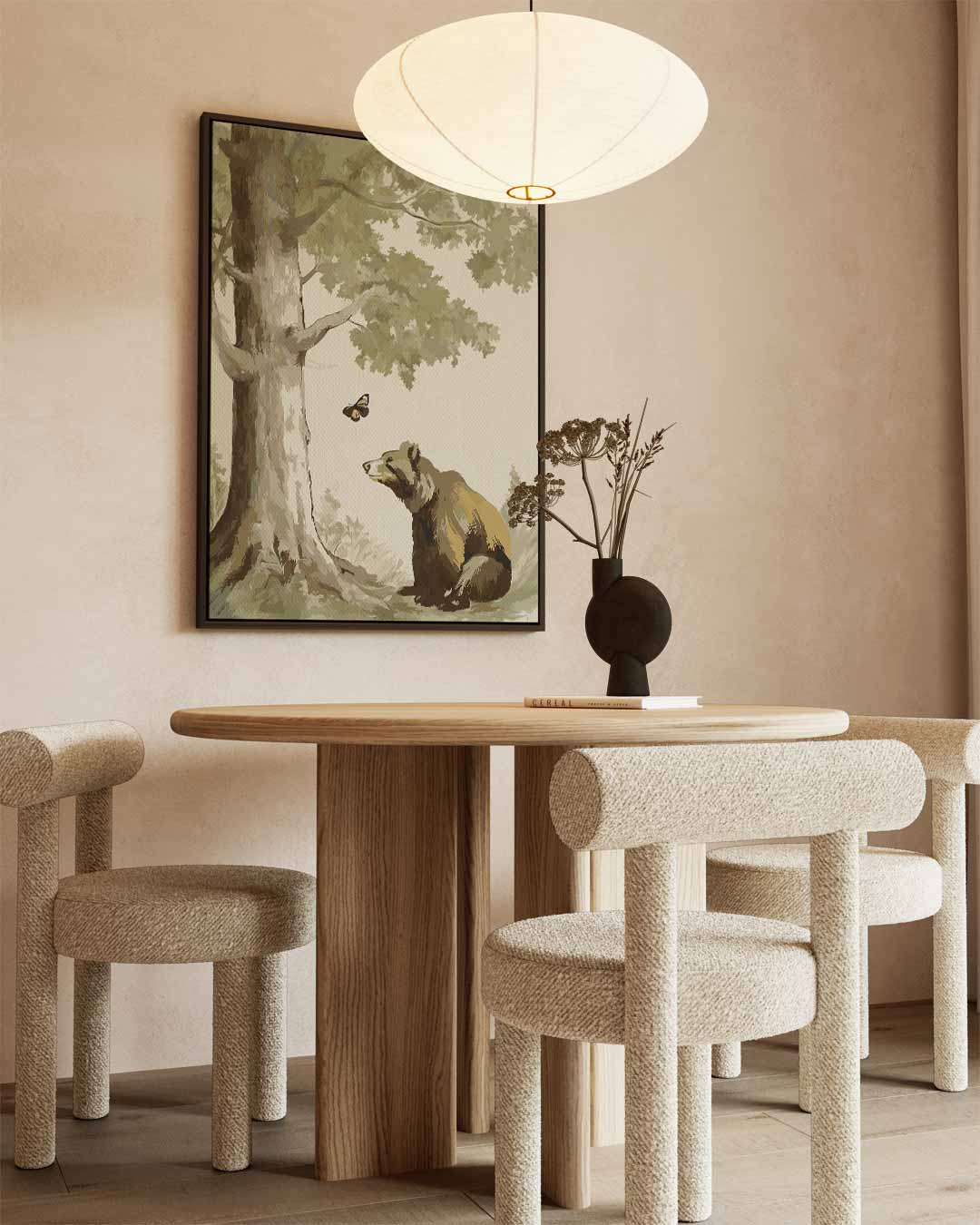 Dromerige Beer in het Bos – staand kunstwerk voor modern interieur
